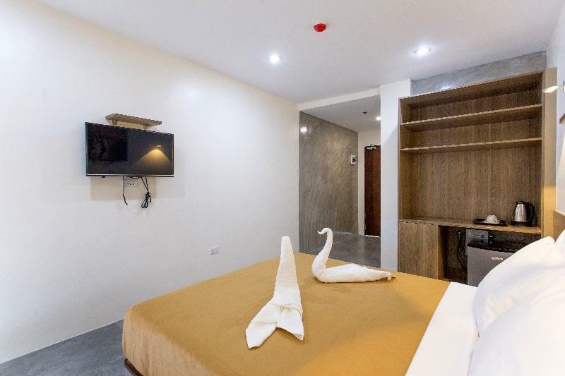 18 Suites Cebu Екстериор снимка