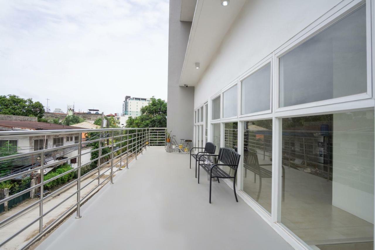 18 Suites Cebu Екстериор снимка