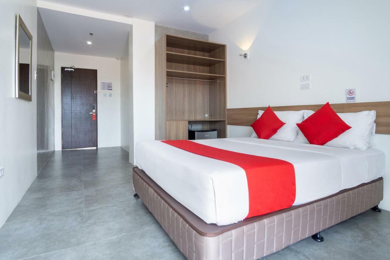 18 Suites Cebu Екстериор снимка