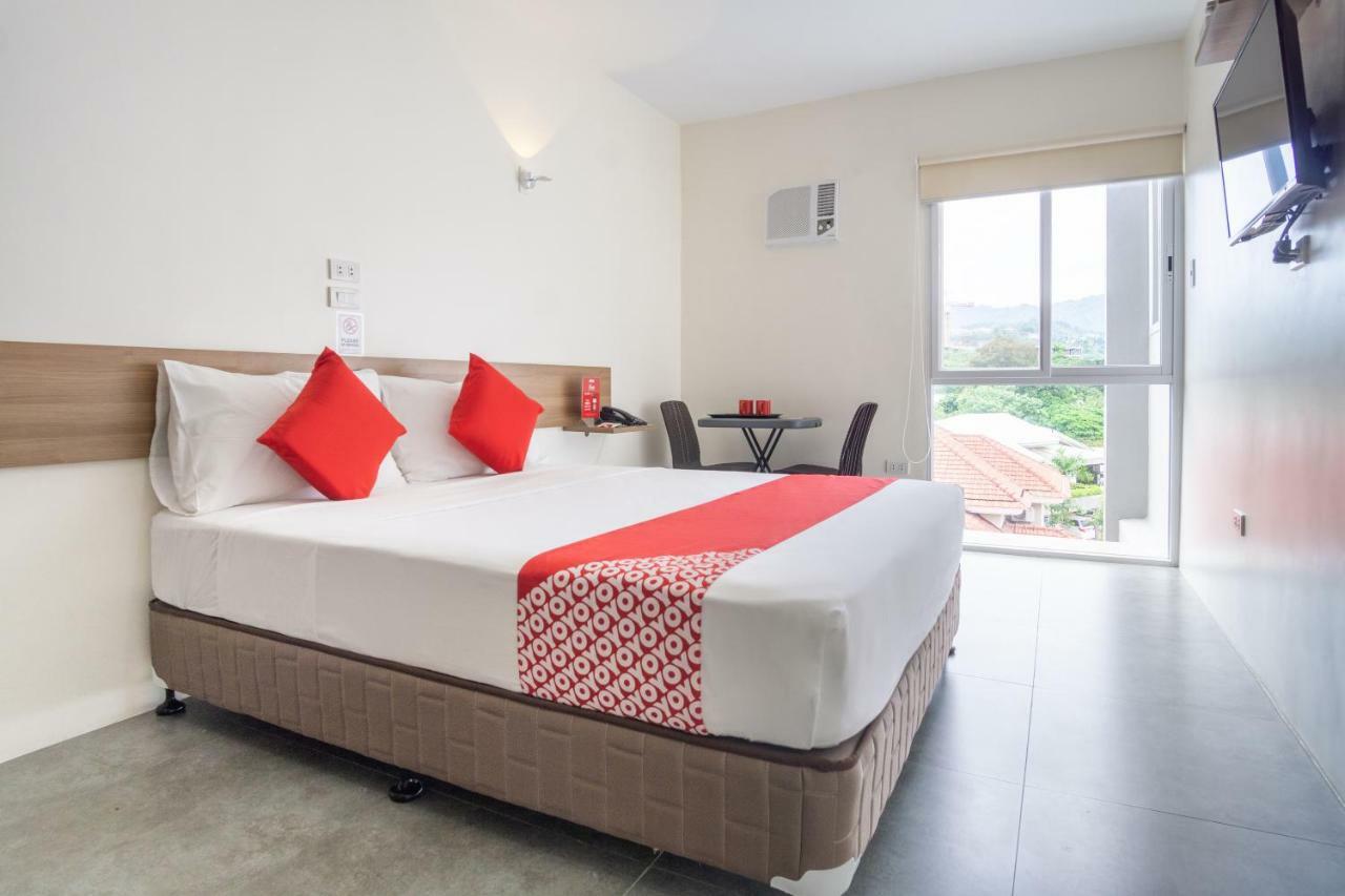 18 Suites Cebu Екстериор снимка